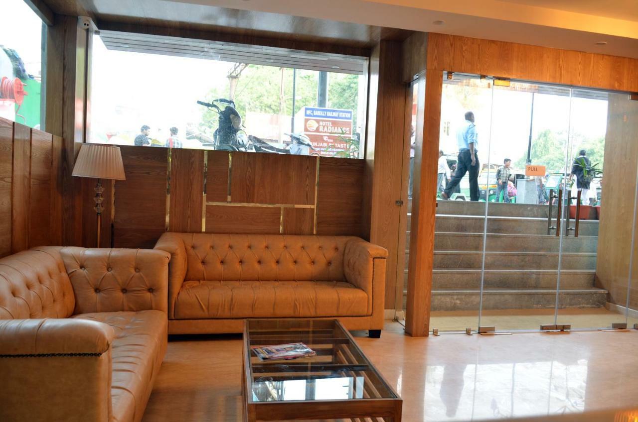 Hotel Radiance Bareilly Eksteriør billede