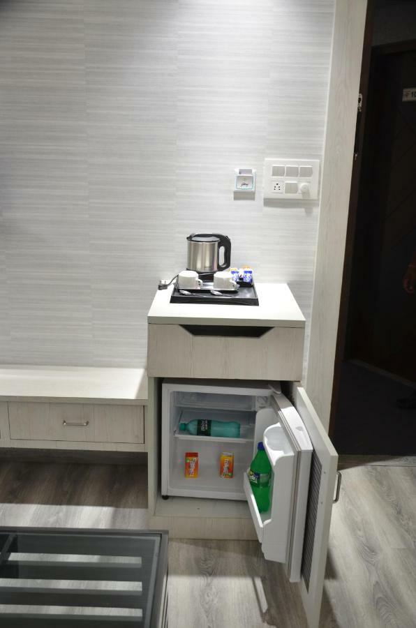 Hotel Radiance Bareilly Eksteriør billede
